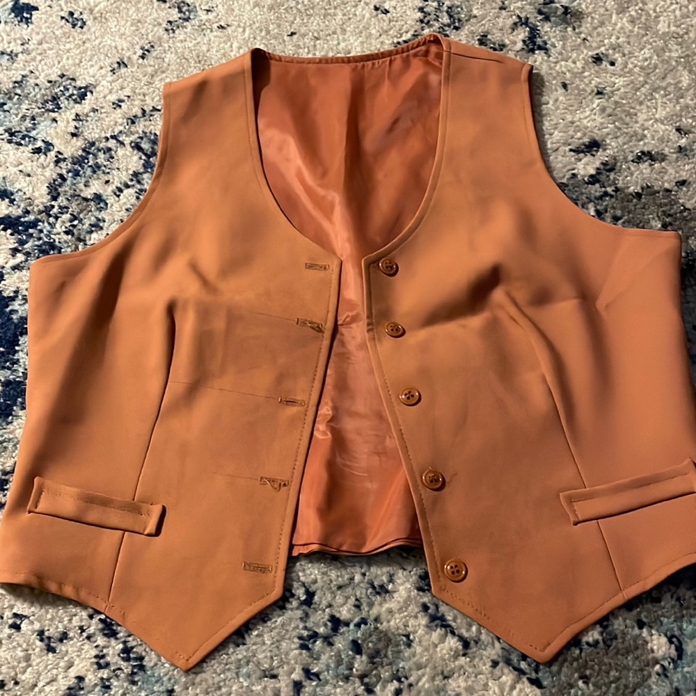 Carmel Vest